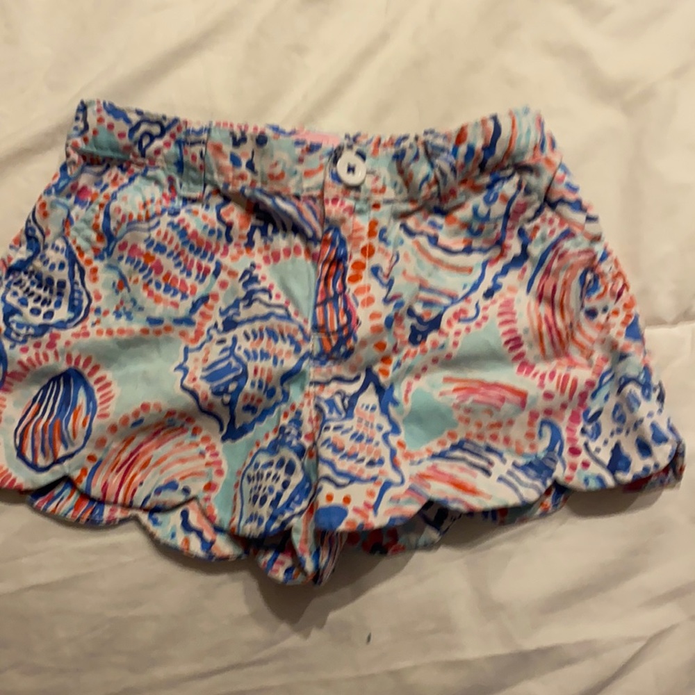 Lilly Pulitzer Girls Scalloped Shorts